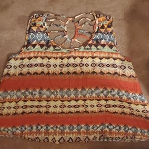 Sleeveless multicolored shirt